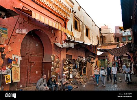 Marrakech maroc souk boutique Banque de photographies et dimages à