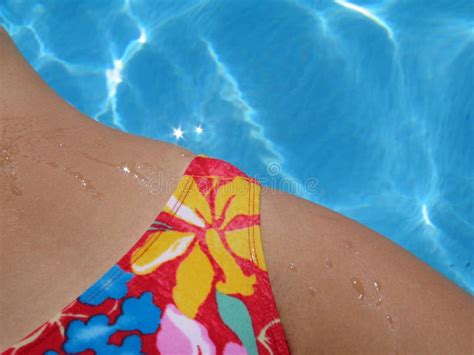 Dziewczyna bikini obraz stock Obraz złożonej z bikini