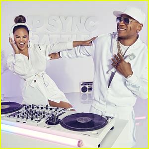 ‘Lip Sync Battle’ Hosts LL Cool J & Chrissy Teigen Perform ‘It Takes ...