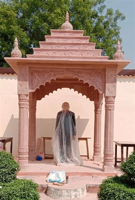 Pink 16ft Sandstone Temple Design Modern Thickness 28mm At 180000