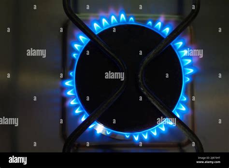 Lit Blue Gas Stove Hi Res Stock Photography And Images Alamy