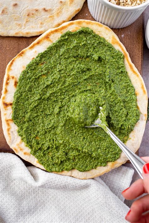 Vegan Pesto Flatbread Pizza