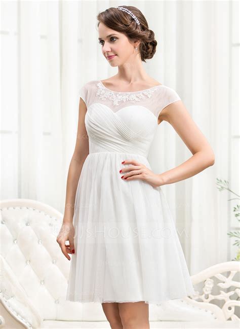 A Line Princess Scoop Neck Knee Length Tulle Wedding Dress With Ruffle