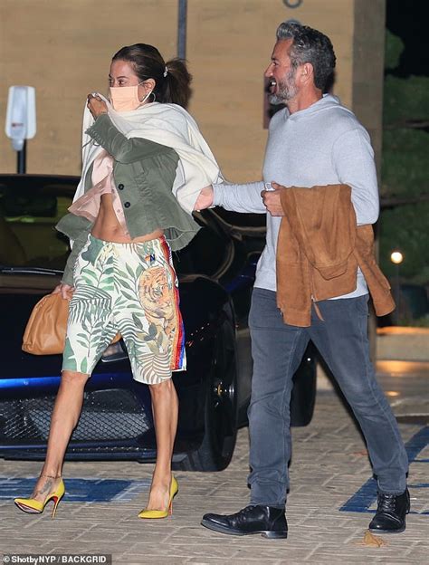 Brooke Burke Flashes Toned Abs As She Leaves Malibu Eatery After Dinner With Beau Scott Rigsby