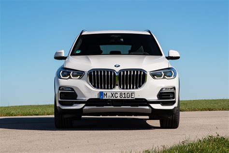 2021 BMW X5 plug-in hybrid: More of everything, especially power - CNET