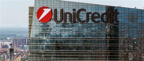 Unicredit In Sicilia 50 Assunzioni E 70 Uscite La Sicilia