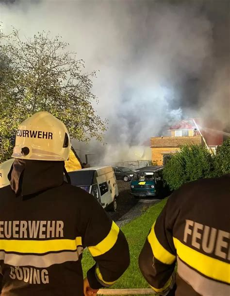 Gro Brand In Lieboch Einfamilienhaus Und Werkstatt In Flammen