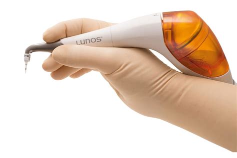 The Powder Jet Handpiece Mylunos