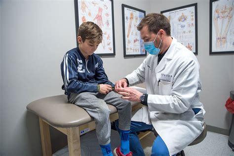 Center For Sports Medicine Orthopaedics Orthopedic Surgeons In