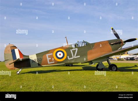 Second World War Supermarine Spitfire Ia Fighter Plane Ar Spitfire