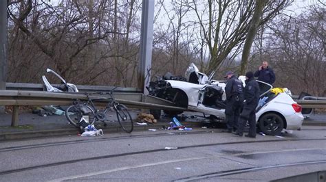 Dortmund Horror Unfall Auto Erfasst Radfahrer Mal Lebensgefahr