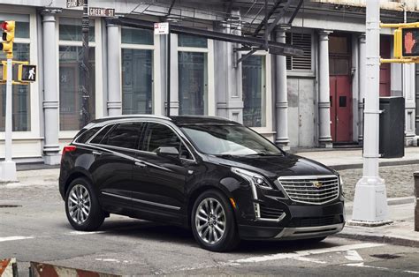 2017 Cadillac Xt5 Crossover Detailed Has Distinctive Sense Of Style Autoevolution