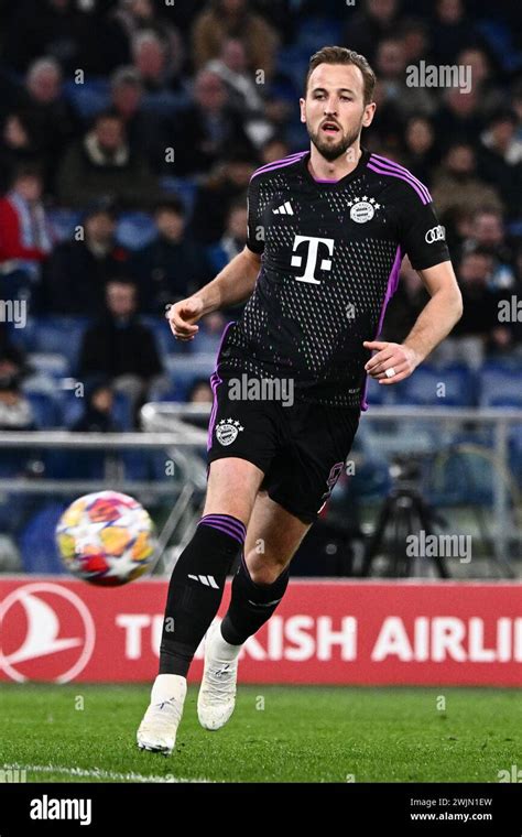 Harry Kane Fc Bayern Munchen Hi Res Stock Photography And Images Alamy