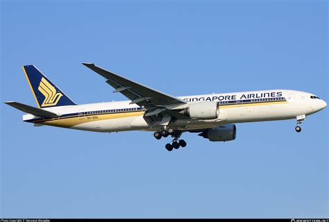 9V SQL Singapore Airlines Boeing 777 212ER Photo By Teerawut Wongdee