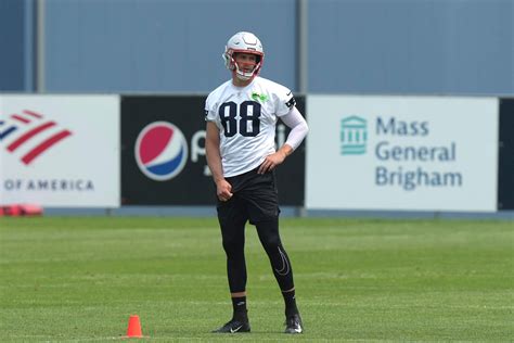 Patriots Training Camp Preview How Do You Get The Most Out Of 2 Tight