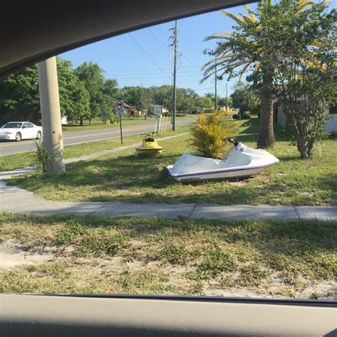 Broken Jet Ski In Florida Nope New Planter For The Front Yard Rtrashy