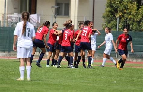 Ravenna Women Torres Femminile Tris A Domicilio Per Le Rossobl