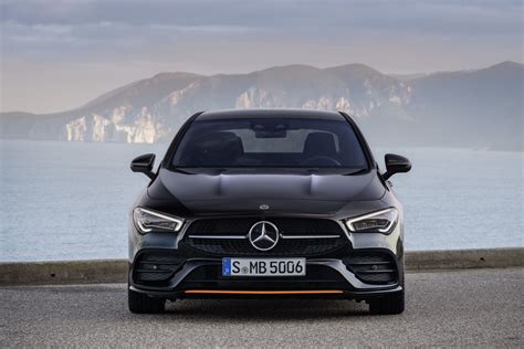 Mercedes Cla Coupé Sempre Più Vicino Il Debutto Delle Versioni