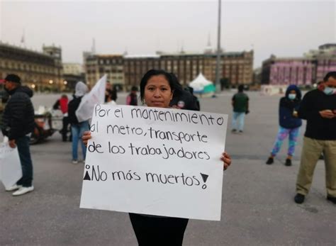 Antorchistas Se Manifiestan En Palacio Nacional Por Colapso En La L12