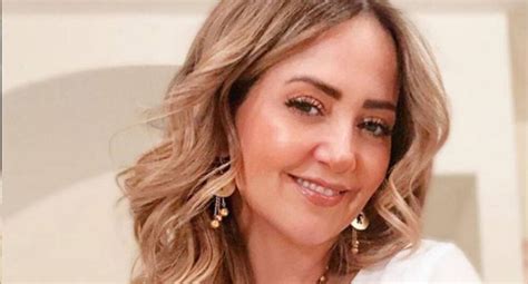 Andrea Legarreta Presume Sus Piernas En Instagram Y Genera Alboroto