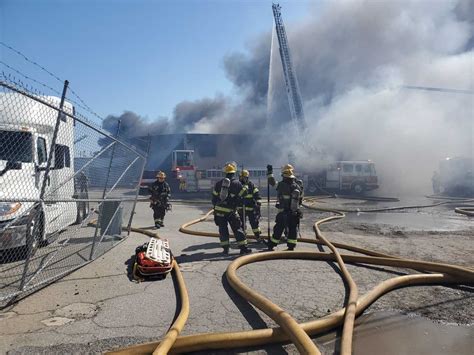 4 Alarm Fire Rips Through Philadelphia Warehouse Bristol Daily Voice