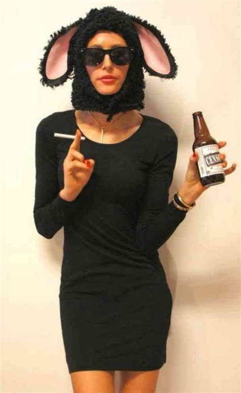 25 Seriously Funny Pun Halloween Costumes You Can T Help But Laugh At