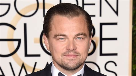 Leonardo Dicaprios Face At Lady Gaga At The Golden Globes Glamour Uk