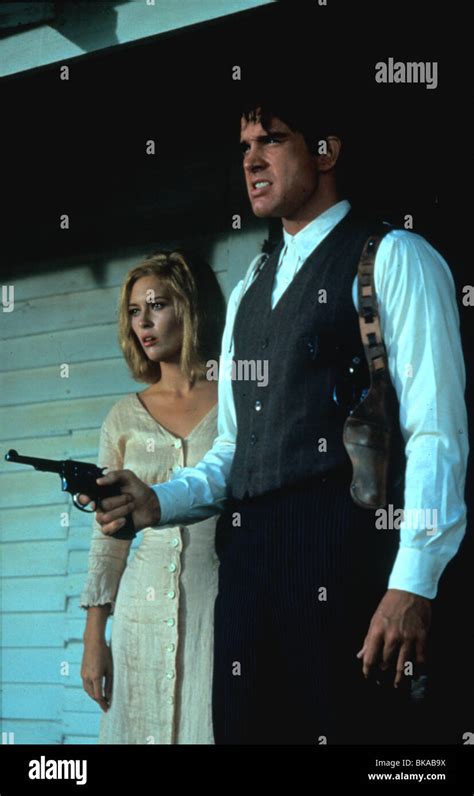 Warren beatty bonnie and clyde hi-res stock photography and images - Alamy