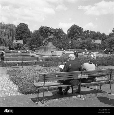 Lazienki-Park and Chopin monument in Warsaw, 1970 Stock Photo - Alamy