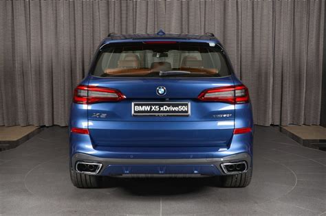 New Bmw X5 Xdrive50i Looks Dashing In Phytonic Blue Metallic Carscoops