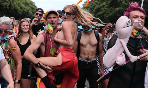 Csd In Berlin 2023 Alle Infos Zu Route Programm Und Wetter