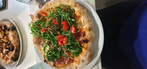 Pomodoro Basilico Pizzeria Street Food In Turin Bewertungen