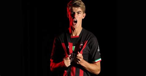 De Ketelaere Ciao Milan Va All Atalanta Radio Sportiva