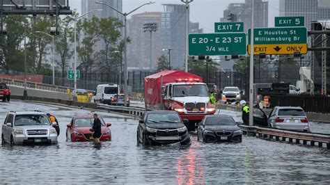 Las Fuertes Imágenes Que Dejan Las Inundaciones En Nueva York Ntn24 Com