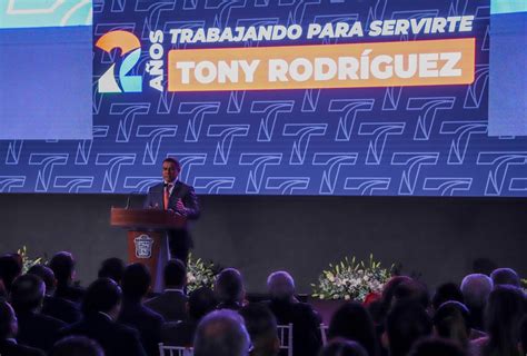 TONY RODRÍGUEZ REFRENDA SU COMPROMISO DE TRABAJO Y SERVICIO POR