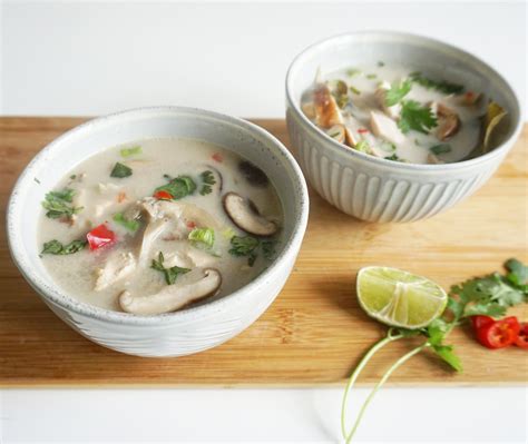 Tom Kha Kai Thaise Kippensoep Met Kokosmelk Priya Loves Food Travel