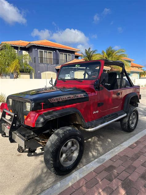 Rent Jeep Wrangler 1986 Bonaire - On Wheels Rental Bonaire