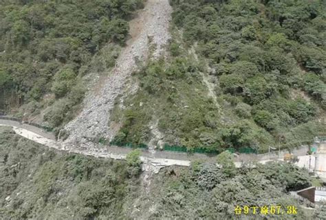 蘇花路廊「空拍照」曝！大片土石崩坍如走山 生活 中時