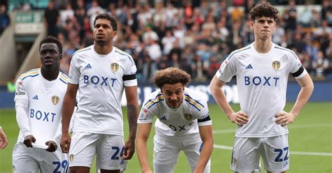 Leeds United Line Up Vs Hull City As Ayling Gray Gnonto And Struijk