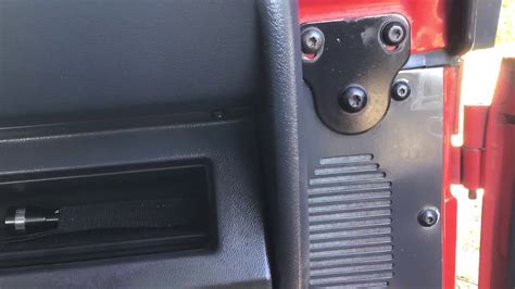 1992 Jeep Wrangler Dash Speakers