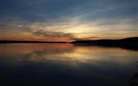 Missouris Mark Twain Lake Is Perfect For A Day Trip