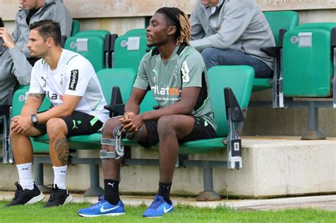 Borussia Mönchengladbach Manu Koné befindet sich nach Verletzung noch