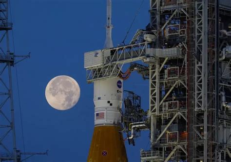 La NASA volverá a tratar de lanzar su megacohete hacia la Luna en