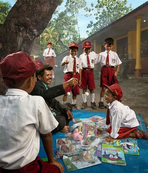 Pernah Dilarang Dimainkan Ternyata Ini Sejarah Lato Lato