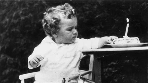 The Tragic True Story Of The Lindbergh Baby Kidnapping