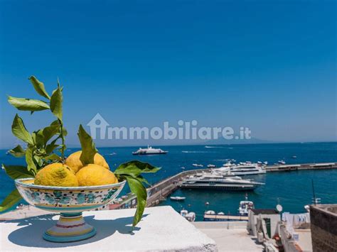 Vendita Appartamento Capri Quadrilocale In Via Cristoforo Colombo