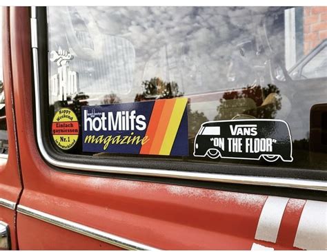 2枚セット hot Milfs 中小 BOX ステッカー 空冷 VW フォルクスワーゲン ホットミルフス hot vws ビートル オマージュ