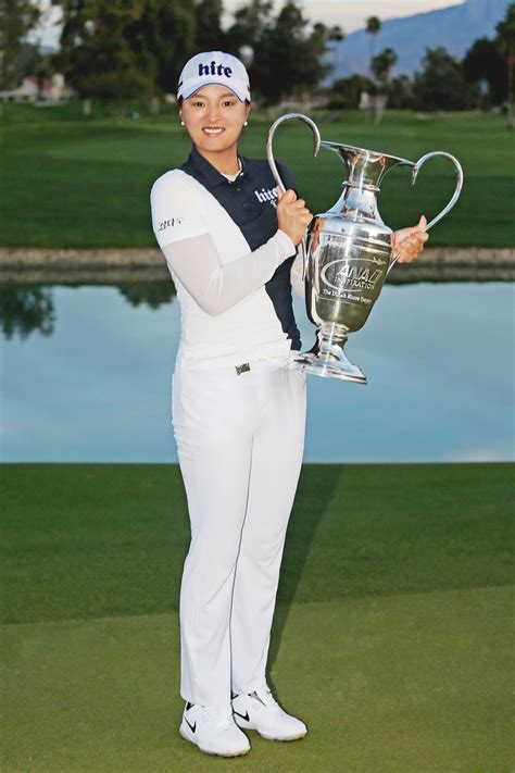 세계랭킹 1위 고진영 프로 한세엠케이 Lpga골프웨어 의상 전격공개 한국정경신문