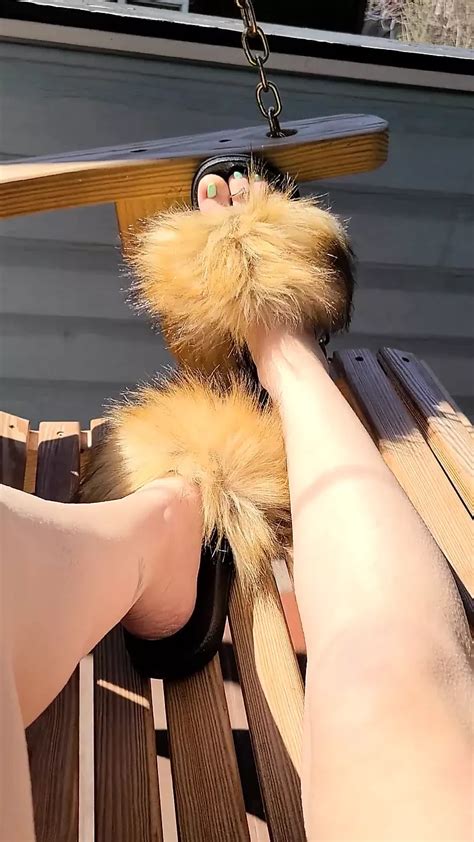 Spring Feet Furry Slides Amateur Amateur Porn Feat Raven Willow By Faphouse Xhamster