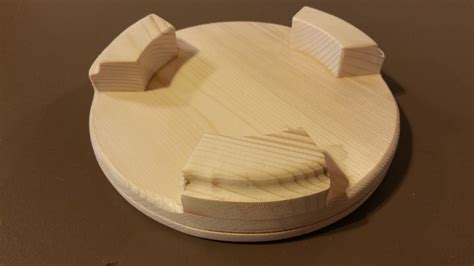 6 Round Slotted Wood Base With Feet